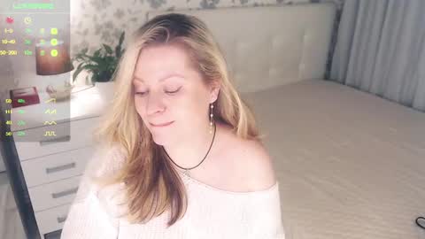 Snapshot of helenbonham chatting on January 9, 2025, 6:48 am Helena Bonham online show from January 9, 2025, 6:48 am