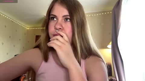 Chloe online show from May 12, 2026, 6:32 am