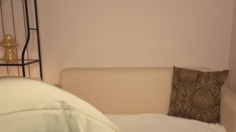 Helen online show from February 21, 2026, 1:39 am