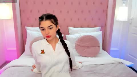 Snapshot of helentiny chatting on November 7, 2025, 1:44 pm Helen online show from November 7, 2025, 1:44 pm