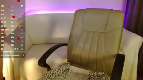 HelenXLove online show from March 30, 2026, 4:19 pm