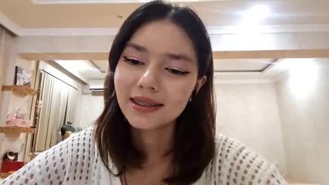 Snapshot of helgakraszewski chatting on October 17, 2025, 7:38 pm Alice online show from October 17, 2025, 7:38 pm