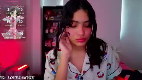 Helia Transfem and Amy online show from June 17, 2026, 2:07 pm