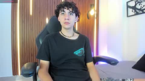 helios_obscuro online show from October 2, 2025, 12:23 pm