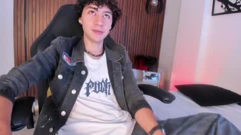 helios_obscuro online show from October 30, 2025, 2:57 am