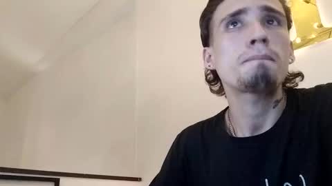 Eros online show from April 21, 2026, 6:41 am