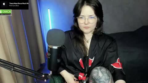 Snapshot of hell_hotline chatting on January 13, 2026, 6:46 pm Red online show from January 13, 2026, 6:46 pm