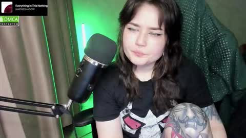 Red online show from March 11, 2026, 8:37 pm