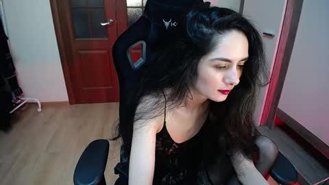 Helen online show from May 20, 2026, 9:21 pm