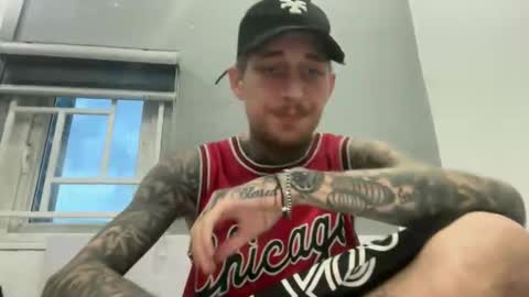 Snapshot of hellacozy chatting on October 25, 2025, 10:23 am hellacozy online show from October 25, 2025, 10:23 am