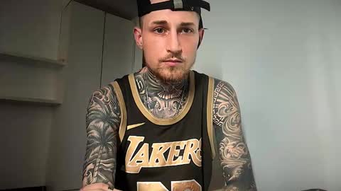 Snapshot of hellacozy chatting on February 23, 2026, 3:59 am hellacozy online show from February 23, 2026, 3:59 am