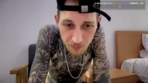 Snapshot of hellacozy chatting on April 9, 2026, 6:19 am hellacozy online show from April 9, 2026, 6:19 am