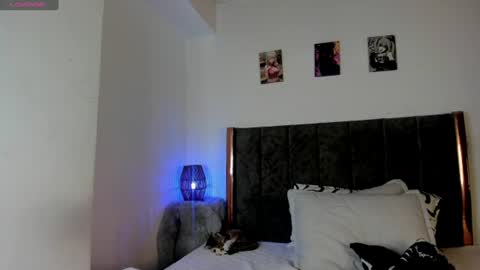 helldy_666 online show from July 18, 2026, 6:23 pm