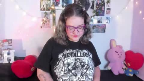Snapshot of hellen21rose chatting on December 14, 2025, 5:13 am hellen online show from December 14, 2025, 5:13 am