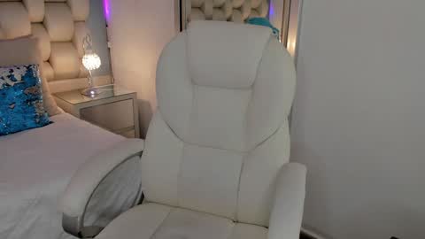 Snapshot of hellen_amazing chatting on December 21, 2024, 10:51 pm hellen_amazing online show from December 21, 2024, 10:51 pm