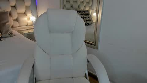 Snapshot of hellen_amazing chatting on February 27, 2025, 3:47 am hellen_amazing online show from February 27, 2025, 3:47 am