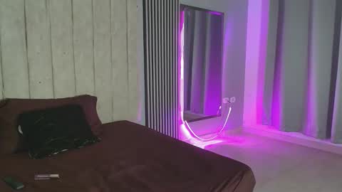 hellen_rice online show from October 8, 2025, 5:27 am