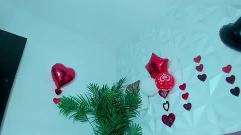 hellen     online show from February 21, 2026, 7:04 pm