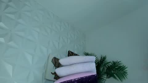 Snapshot of hellen_sky_ chatting on May 27, 2026, 5:54 pm hellen online show from May 27, 2026, 5:54 pm