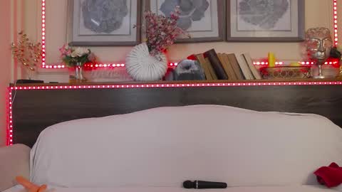    online show from February 21, 2025, 7:23 am