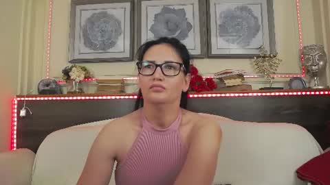 Snapshot of hellendesire chatting on July 17, 2026, 2:18 am online show from July 17, 2026, 2:18 am