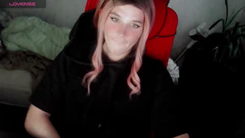 Snapshot of hellenspellman chatting on September 8, 2025, 4:28 pm Helen Spellman online show from September 8, 2025, 4:28 pm