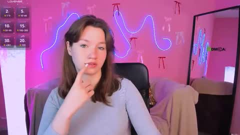 Helli online show from March 11, 2026, 8:59 pm