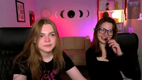 Snapshot of helli_belli chatting on June 6, 2026, 7:07 pm Helli online show from June 6, 2026, 7:07 pm