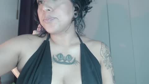 Snapshot of hello_demonkitty chatting on January 29, 2025, 5:45 pm SIMONA online show from January 29, 2025, 5:45 pm