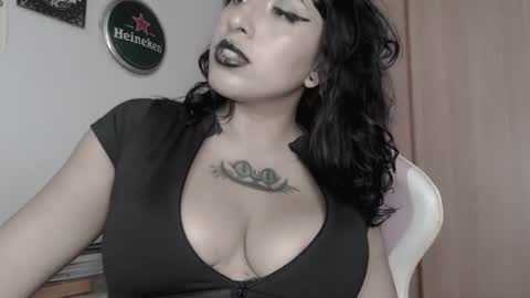 Snapshot of hello_demonkitty chatting on July 15, 2026, 5:07 pm SIMONA online show from July 15, 2026, 5:07 pm