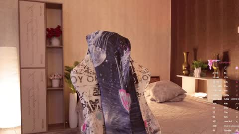 Snapshot of hello_lisha chatting on May 19, 2026, 8:20 am Alisia Monday to Friday from 10 am to 4 pm GMT 2 online show from May 19, 2026, 8:20 am