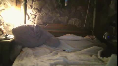 Snapshot of hellsbanger chatting on March 5, 2025, 9:59 pm hellsbanger online show from March 5, 2025, 9:59 pm