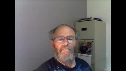 Snapshot of helopilot01 chatting on November 16, 2025, 12:05 am helopilot01 online show from November 16, 2025, 12:05 am