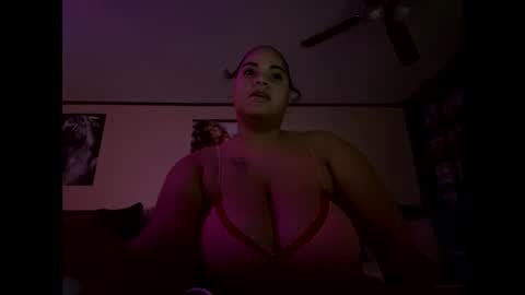 ISLAND IN THE SUN  online show from December 23, 2024, 10:44 pm