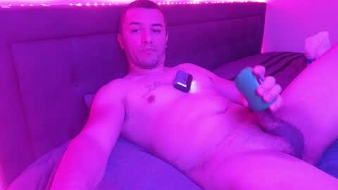 HENNIDRIP online show from January 18, 2026, 9:18 pm