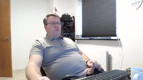 Snapshot of henrikrp1971 chatting on January 24, 2025, 12:10 pm henrikrp1971 online show from January 24, 2025, 12:10 pm