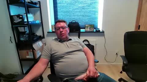 Snapshot of henrikrp1971 chatting on April 26, 2026, 2:48 pm henrikrp1971 online show from April 26, 2026, 2:48 pm