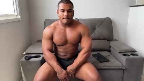 Henri online show from February 18, 2025, 3:32 pm