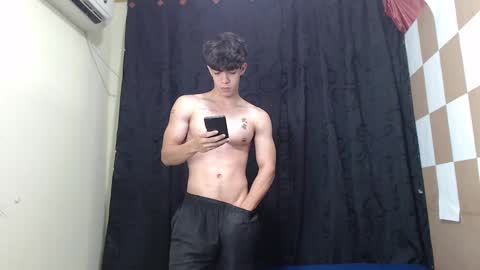 Snapshot of henry_gandy chatting on January 24, 2025, 3:55 pm HENRY GANDY online show from January 24, 2025, 3:55 pm