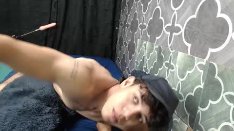 Snapshot of henry_gandy chatting on February 28, 2025, 2:31 pm HENRY GANDY online show from February 28, 2025, 2:31 pm