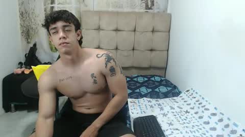 Snapshot of henry_gandy chatting on September 17, 2025, 9:16 pm HENRY GANDY online show from September 17, 2025, 9:16 pm