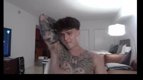 henrydesanti online show from September 12, 2025, 12:22 am