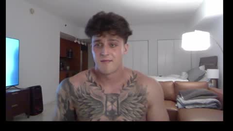 henrydesanti online show from September 16, 2025, 11:17 pm