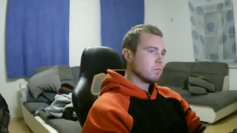 Snapshot of herbstenden chatting on December 18, 2024, 6:14 pm John Pearl online show from December 18, 2024, 6:14 pm