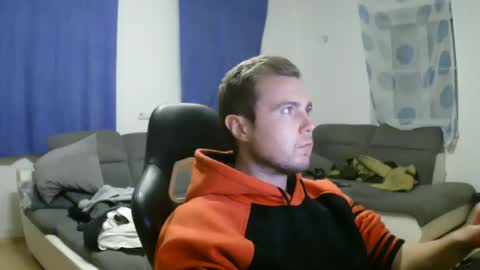 Snapshot of herbstenden chatting on January 11, 2025, 8:32 pm John Pearl online show from January 11, 2025, 8:32 pm