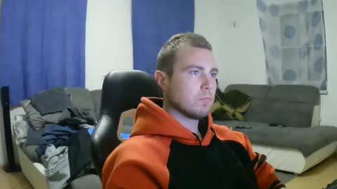 Snapshot of herbstenden chatting on February 15, 2025, 5:07 pm John Pearl online show from February 15, 2025, 5:07 pm