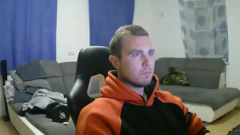 Snapshot of herbstenden chatting on February 18, 2025, 10:25 pm John Pearl online show from February 18, 2025, 10:25 pm