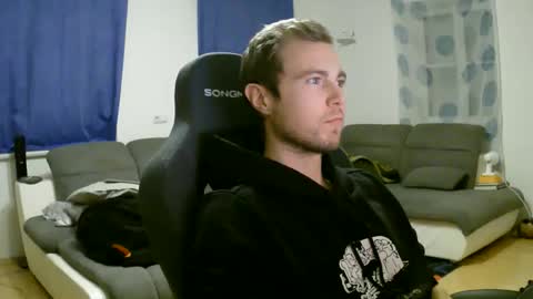 John Pearl online show from February 2, 2026, 6:50 pm