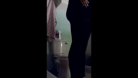 heretostay8989 online show from April 2, 2026, 9:23 pm