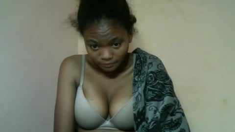 Snapshot of herisse01 chatting on May 15, 2026, 11:23 pm herisse01 online show from May 15, 2026, 11:23 pm